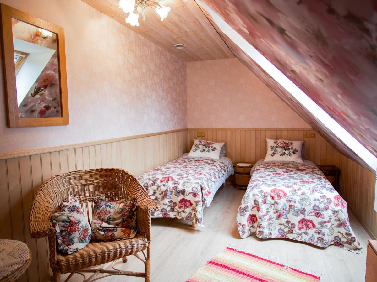 Nurka Talu Guest House Piirumi Exterior photo